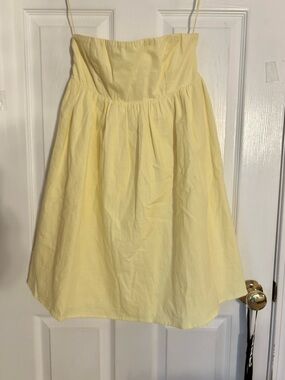 Princess Polly Pale Yellow Smocked Strapless Dress or Tunic Size 6